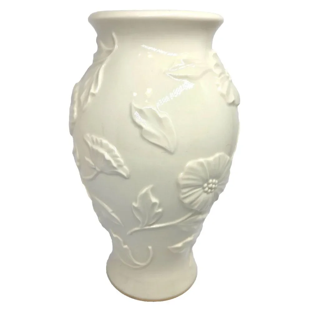 Vintage LENOX 10” Vase POPPY Pattern, creamy ivory AMERICAN BY DESIGN